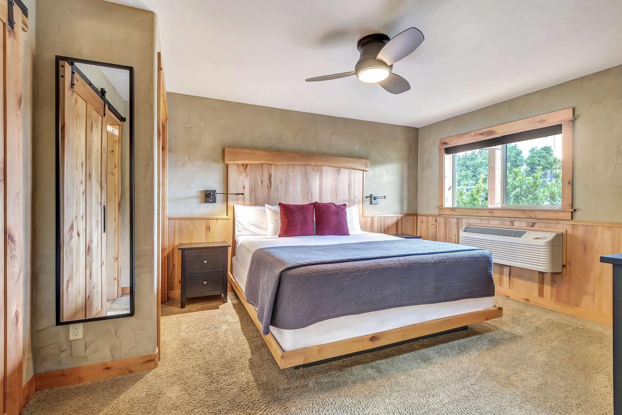 Wall Street Suites Bend Εξωτερικό φωτογραφία